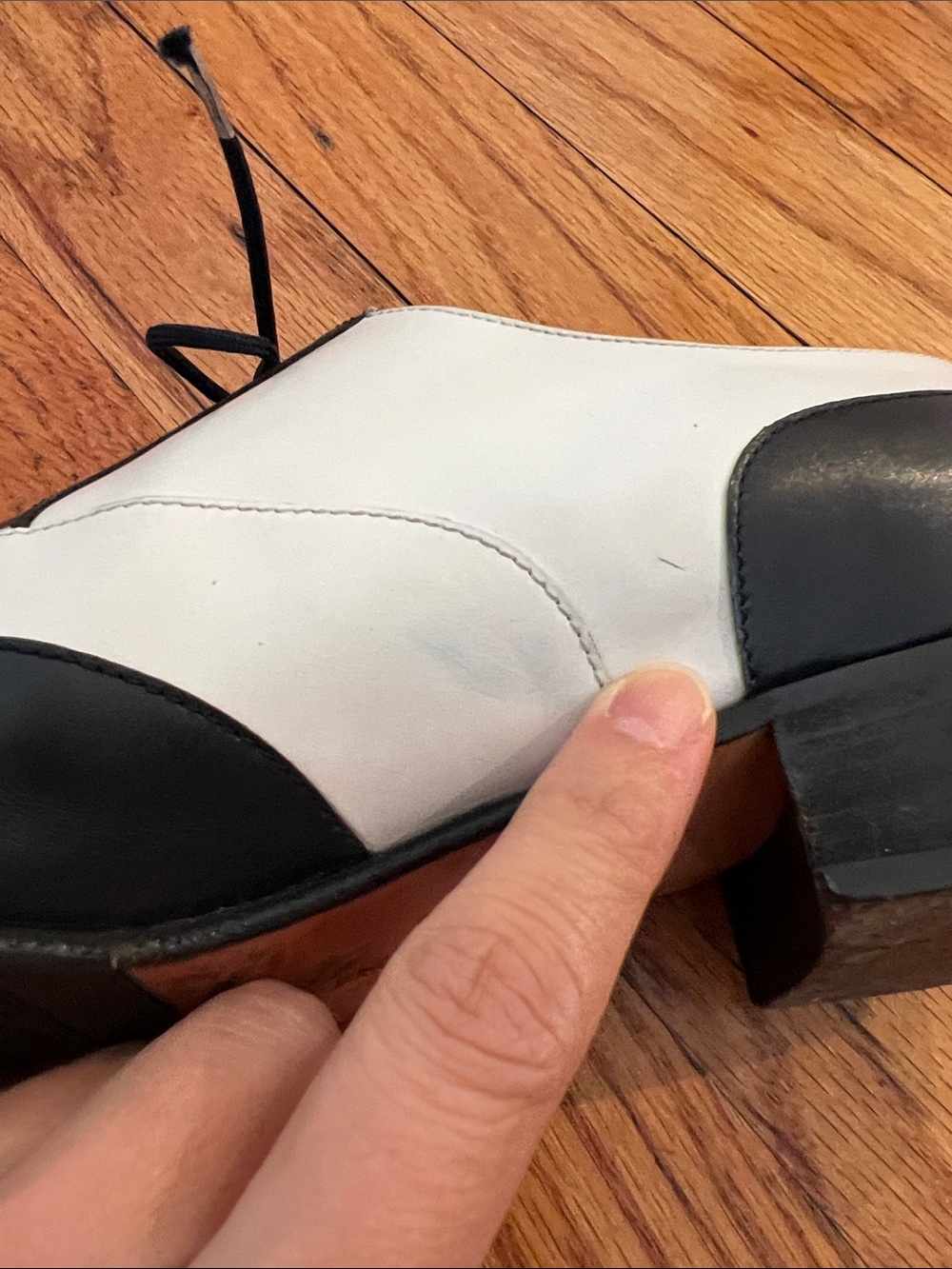 Rare Salvatore Ferragamo Black and White Two-Tone Leather Oxford Heels - Picture 13 of 13
